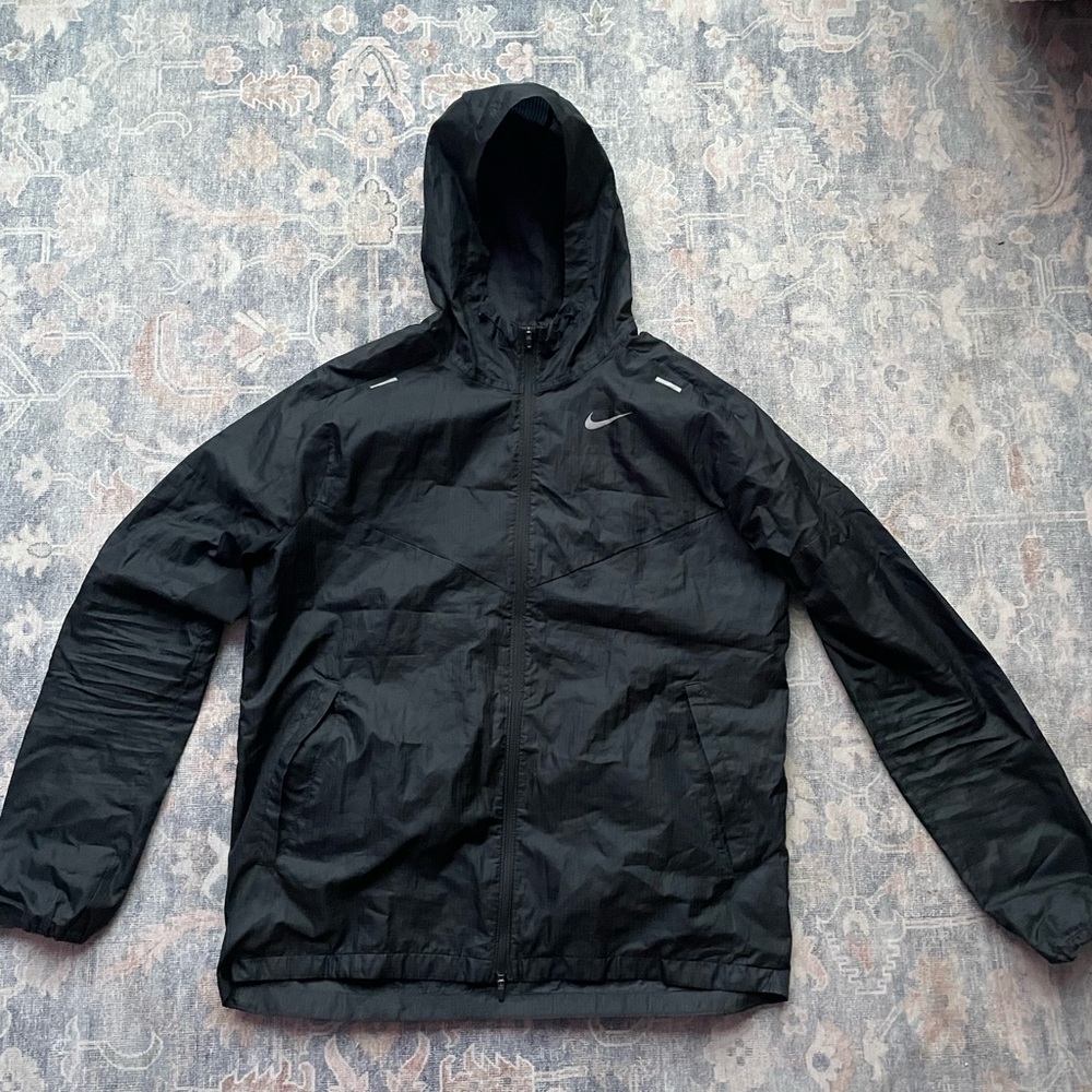 Nike Running Windbreaker - Men’s Medium